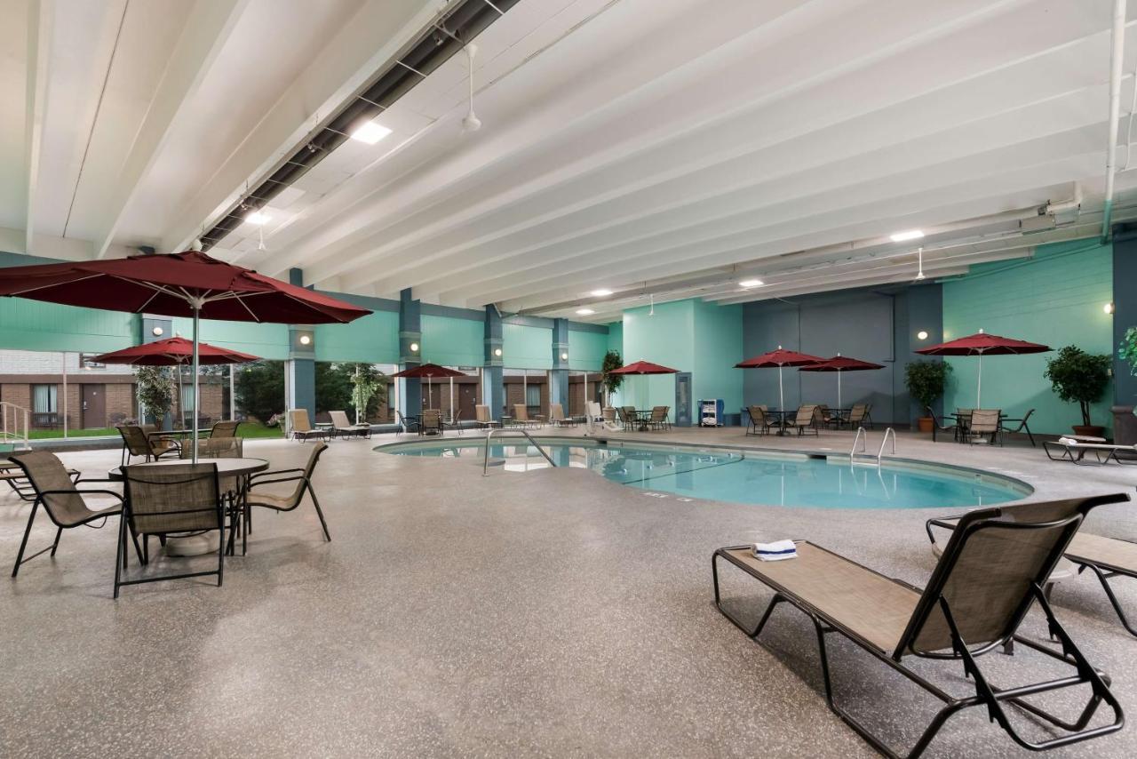 Best Western Holiday Lodge Clear Lake Buitenkant foto